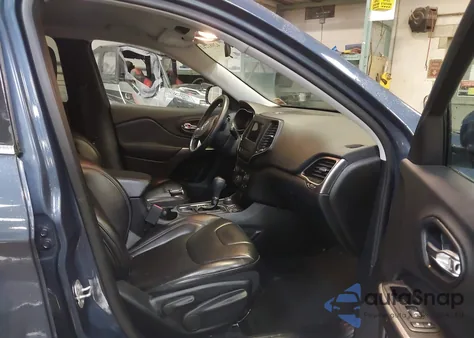 2019 Jeep Cherokee Latitude Plus 4X4 from USA, damaged, VIN 1C4PJMLB4KD462220